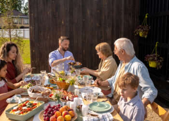 From Turkey to Seafood: Festive Dinner Ideas for Grandparents to Cook on Special Occasions